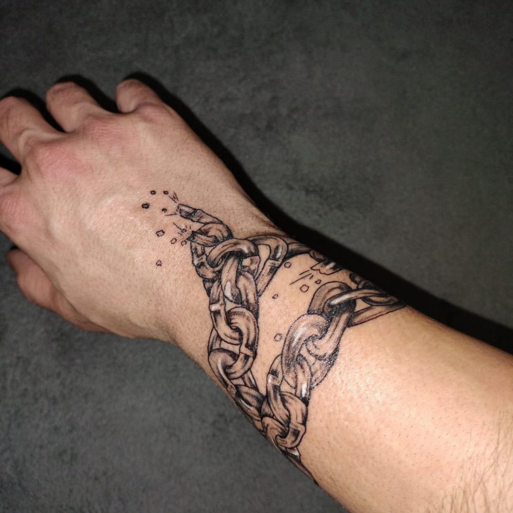 red beard tattoo vailly sur aisne