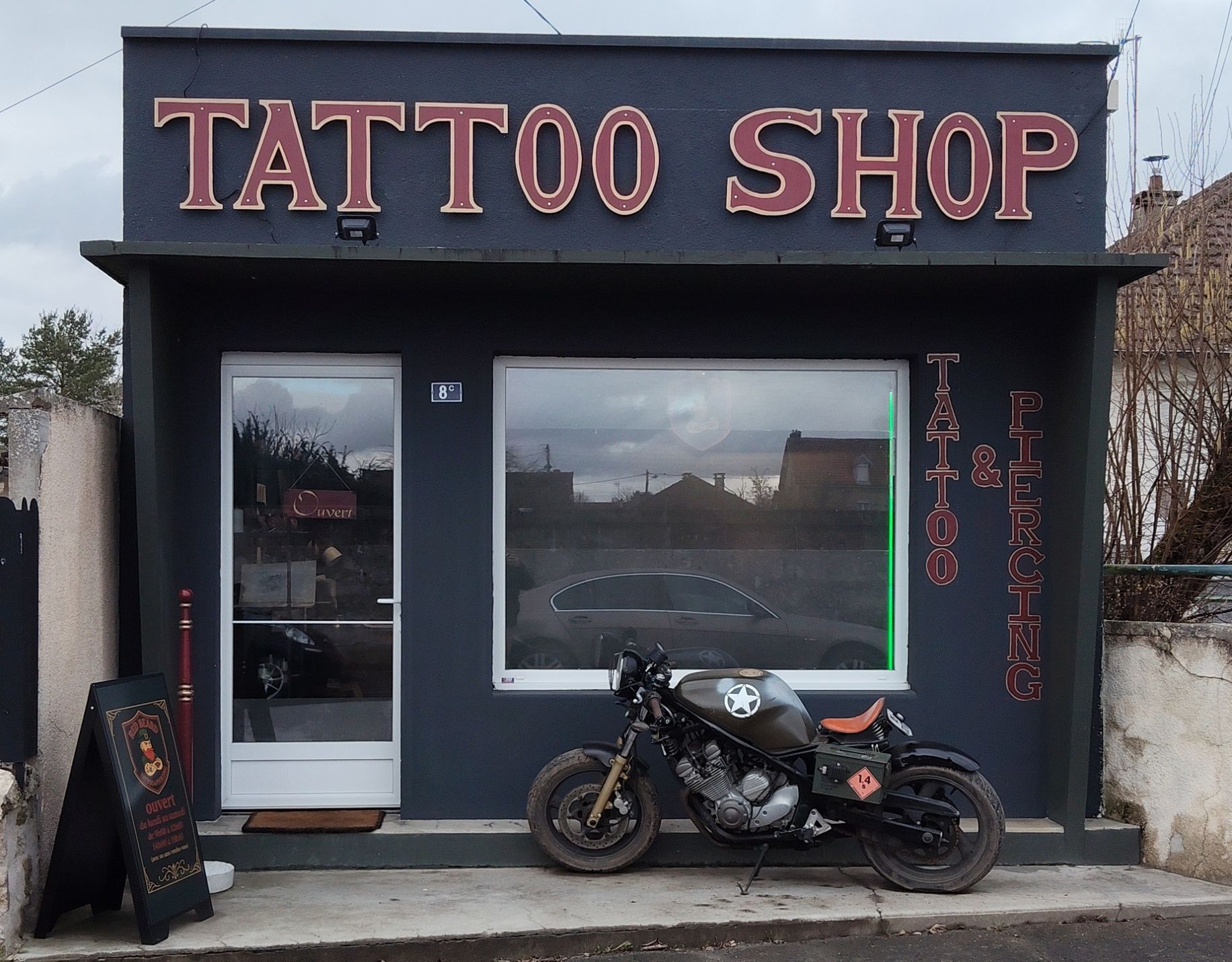 red beard tattoo vailly sur aisne